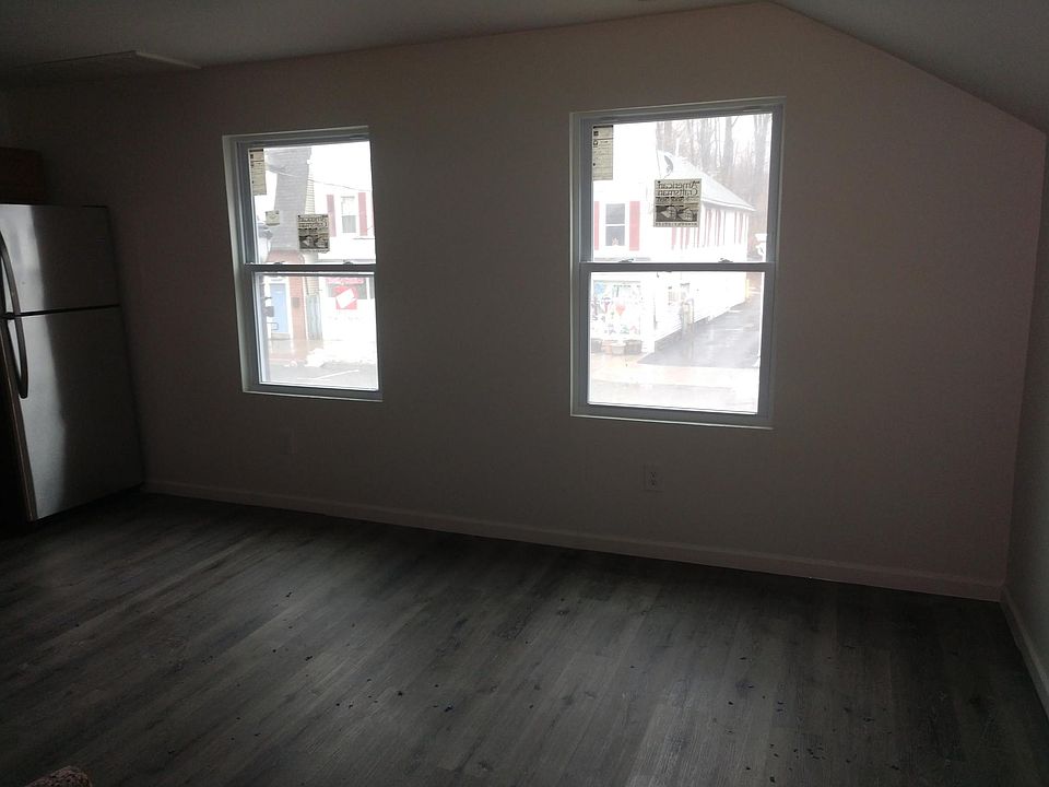 Building Photo 3