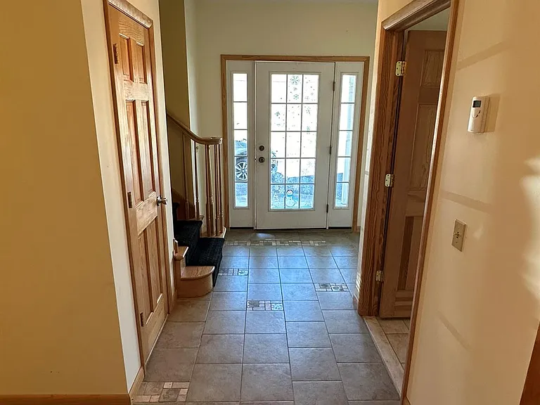 1055 Bruynswick Rd — Photo 32