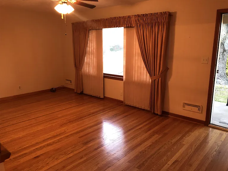 7201 Gerber Ave — Photo 2
