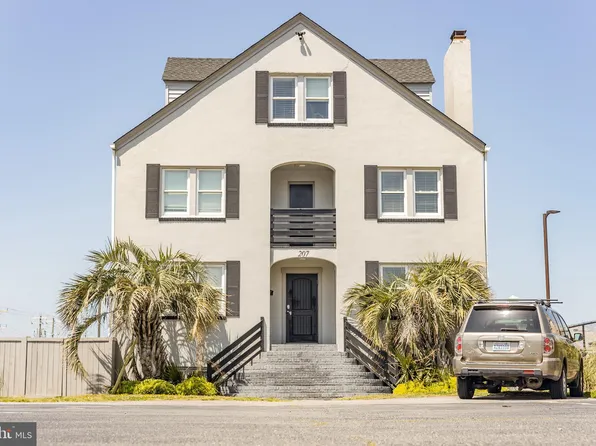 207 12th St, Virginia Beach, VA 23451