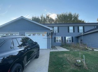 678 Dearborn Rd UNIT B, Valparaiso, IN 46385