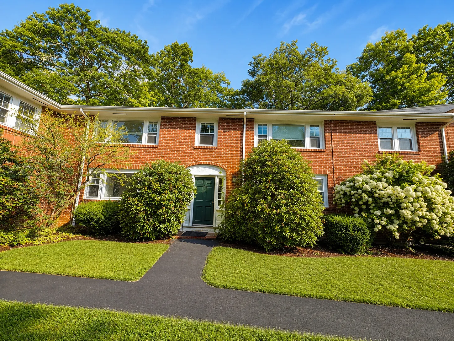 2 bed, 775 sqft, $2,150 — Photo 4