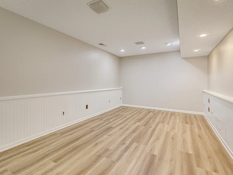 16376 Fishing Ave — Photo 11