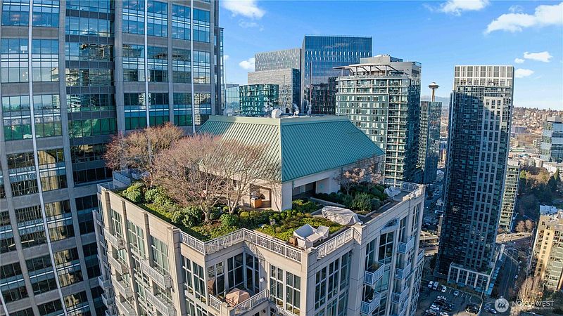 3rd image of 819 Virginia Street #1408