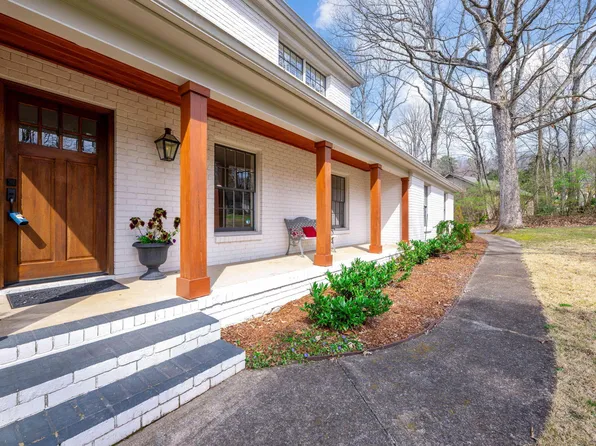 91 Carriage Hl, Signal Mountain, TN 37377