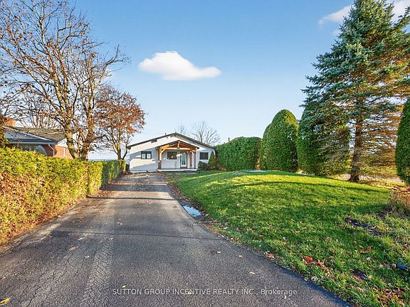 3rd image of 211 Moon Point Dr