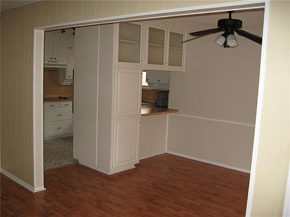 5th image of 713 Morning Glory Ln