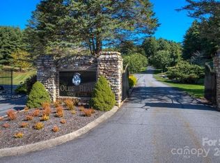 40 Club Villa Dr APT 500, Roaring Gap, NC 28627
