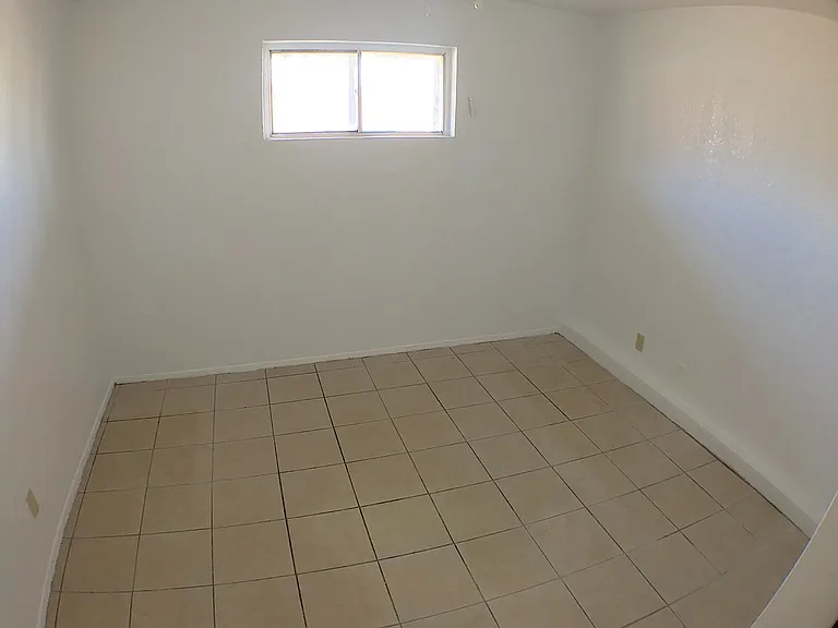 8636 Lawson St — Photo 7