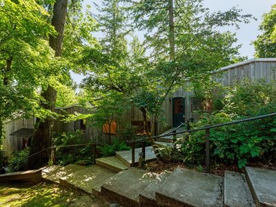 6438 SW Barnes Rd, Portland, OR, 97221
