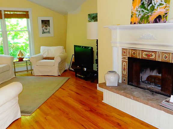 Living Room showing raised fireplace