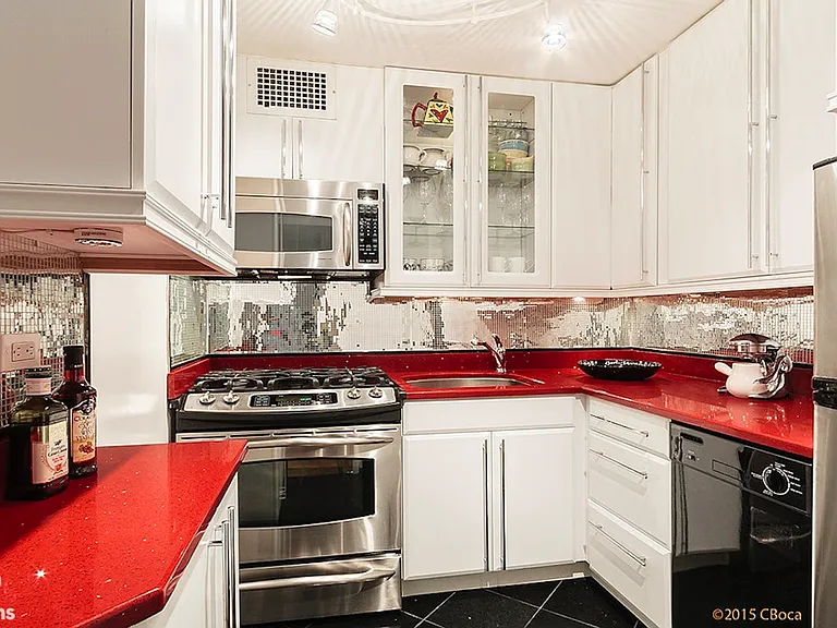 301 E 62nd St #3B — Photo 4