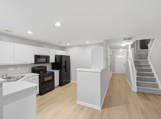 8144 Christmas Ct, Charlotte, NC 28216