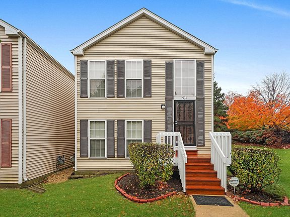 2nd image of 931 Symphony Dr