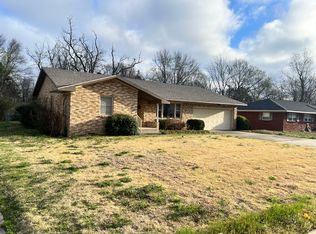1402 Westwood Ave, Springdale, AR 72764