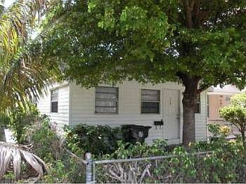 1st image of 530 N D St