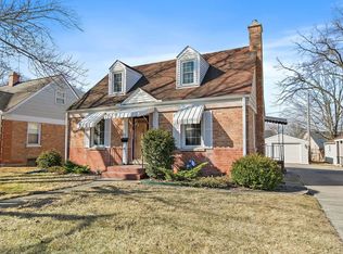 917 N 7th St, Dekalb, IL 60115