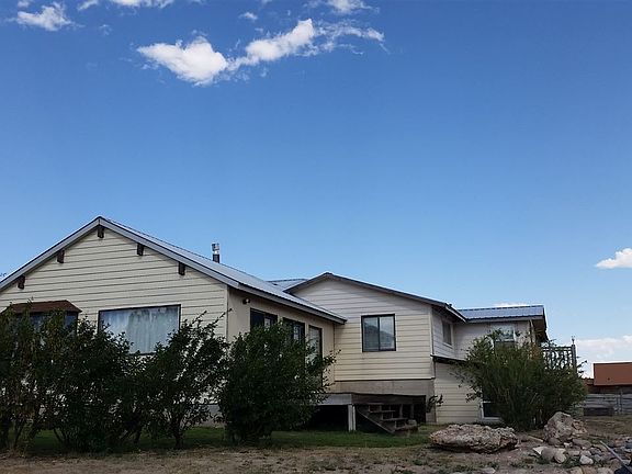 3rd image of 305 Valley View Dr
