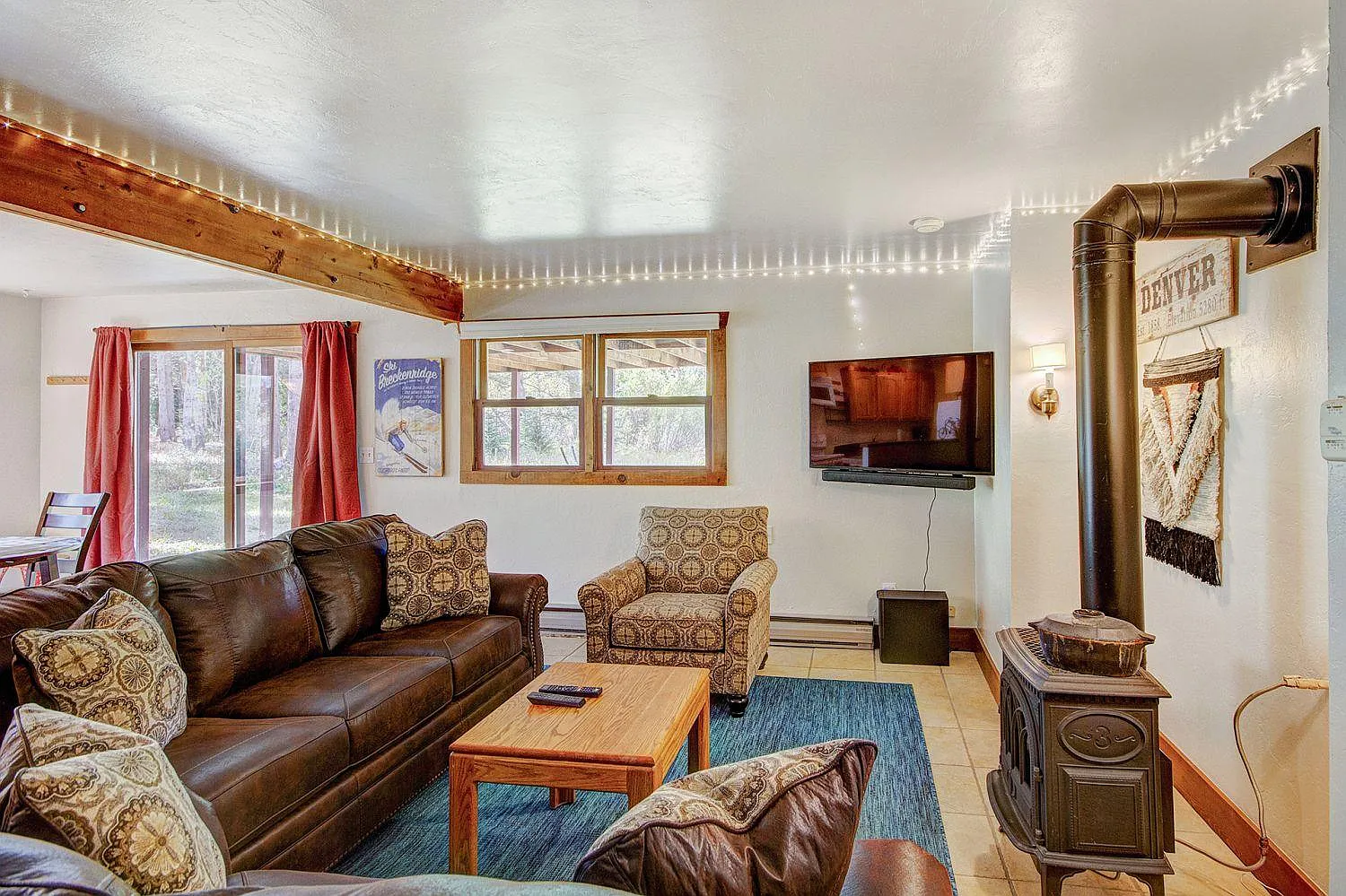1 bed, 878 sqft, $2,250 — Photo 3