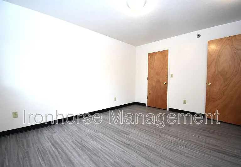 813 W Villard St #70 — Photo 20
