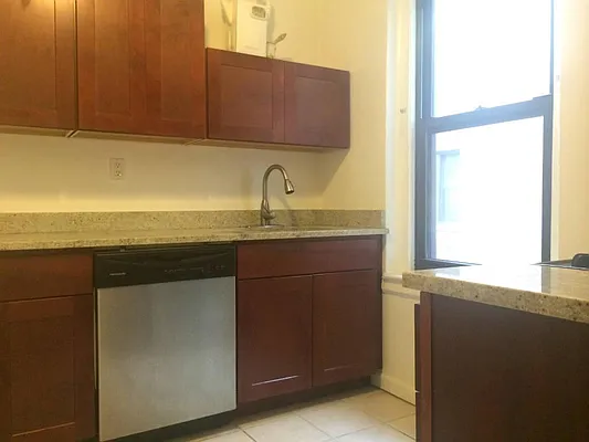 Rented by 4 Points Properties | media 1