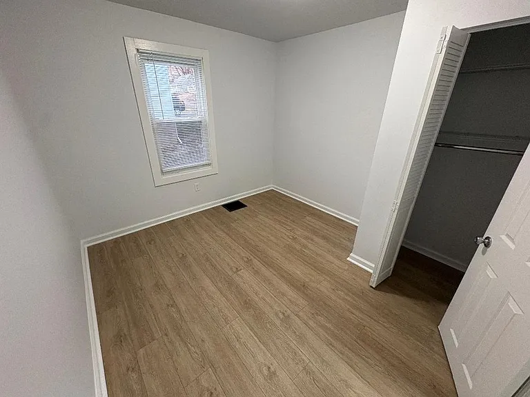 11038 Gertrude Ave — Photo 5