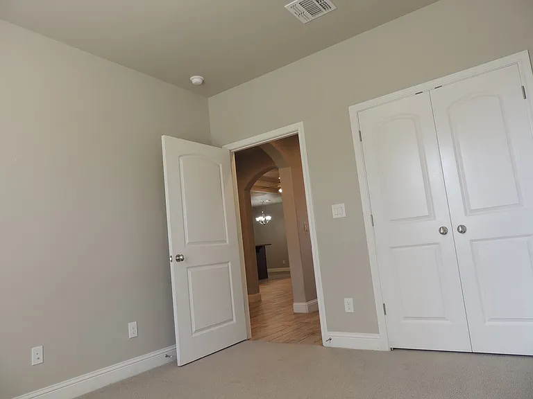 24 Devon Ct — Photo 17