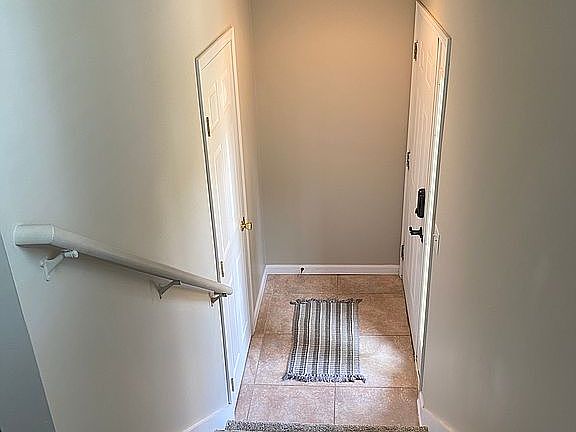 3rd image of 4535 N Thornhill Dr #201