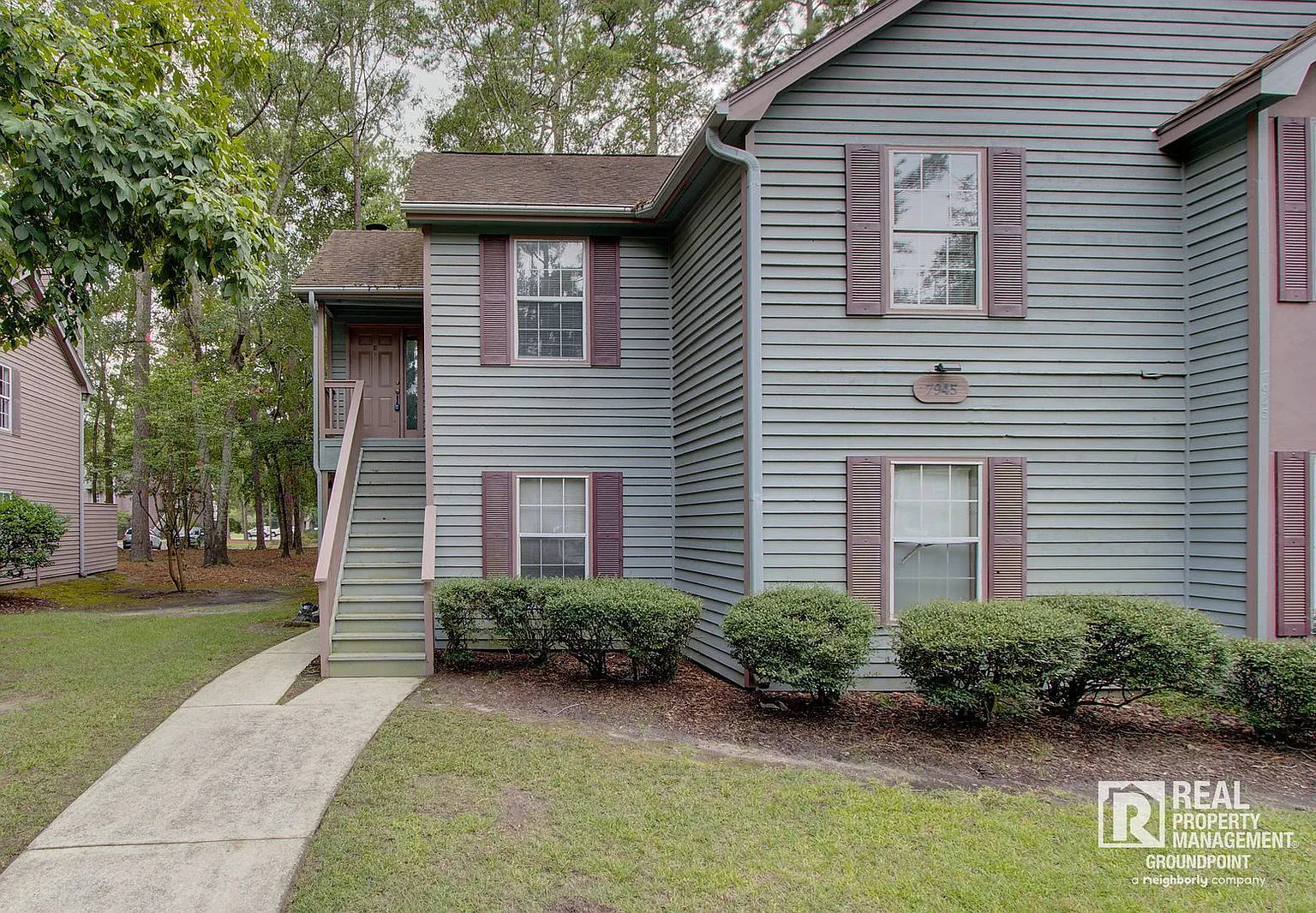 2 bed, 1.0 bath, 926 sqft, $1,600 — Photo 1