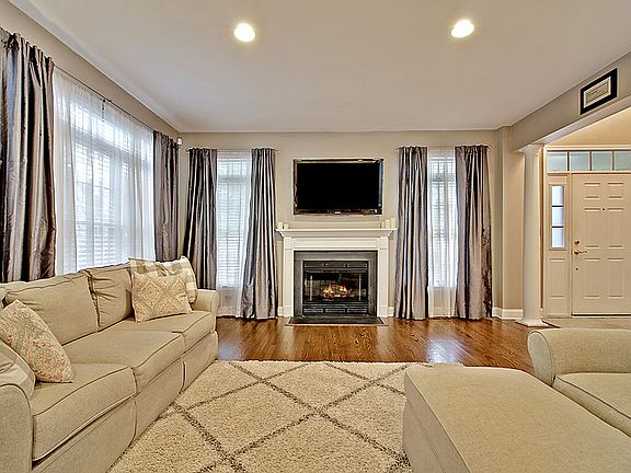 5th image of 89 Loft Dr