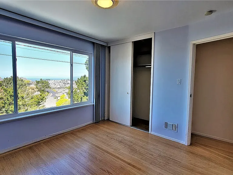 606 S Hill Blvd — Photo 10