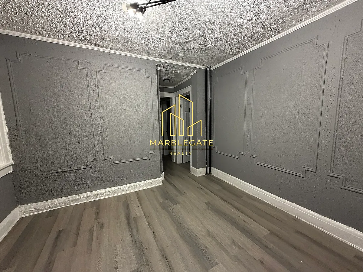 Building Photo - 717 Arlington Ave #1BB