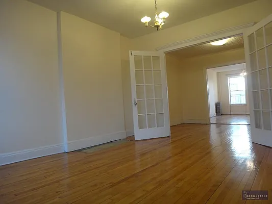 Rented by Brownstone Real Estate | media 21