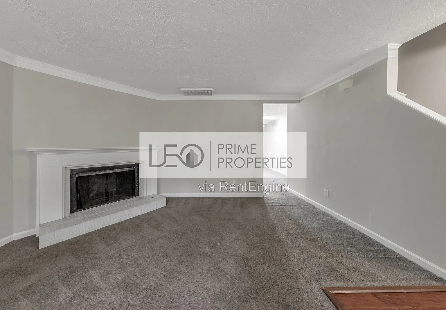 2 bed, 2.5 bath, 1292 sqft, $1,750 — Photo 2