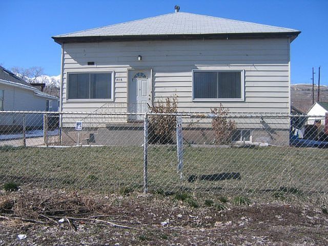 2400 sq feet.