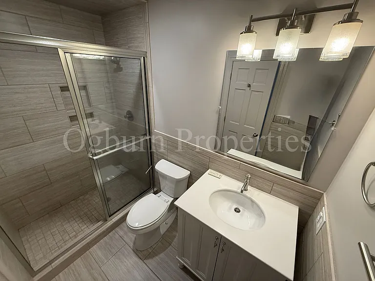 318 Hanover Arms Ct — Photo 8