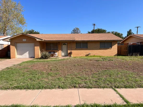 1317 6th St, Shallowater, TX 79363