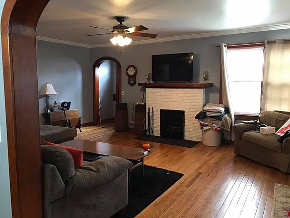 4th image of 716 W Court St