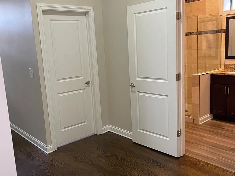 1756 W Montrose Ave #1 — Photo 20