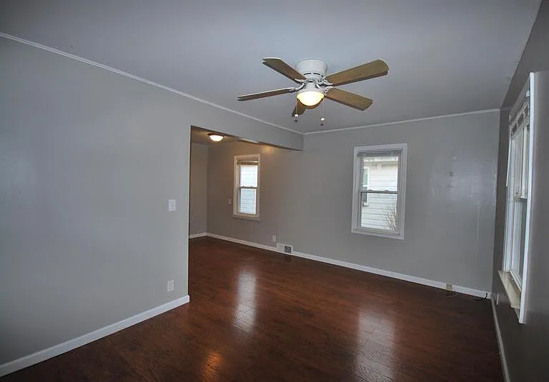 328 W Kalama Ave — Photo 10