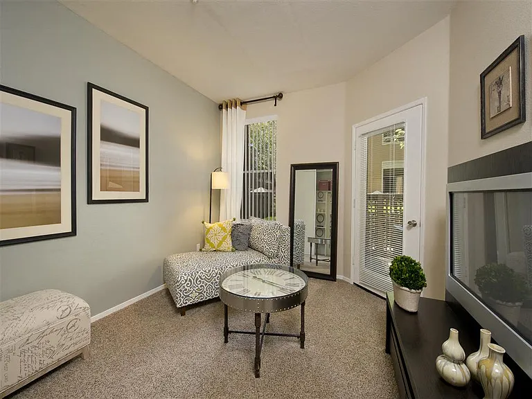 Rosewalk Apartment Homes — Photo 8