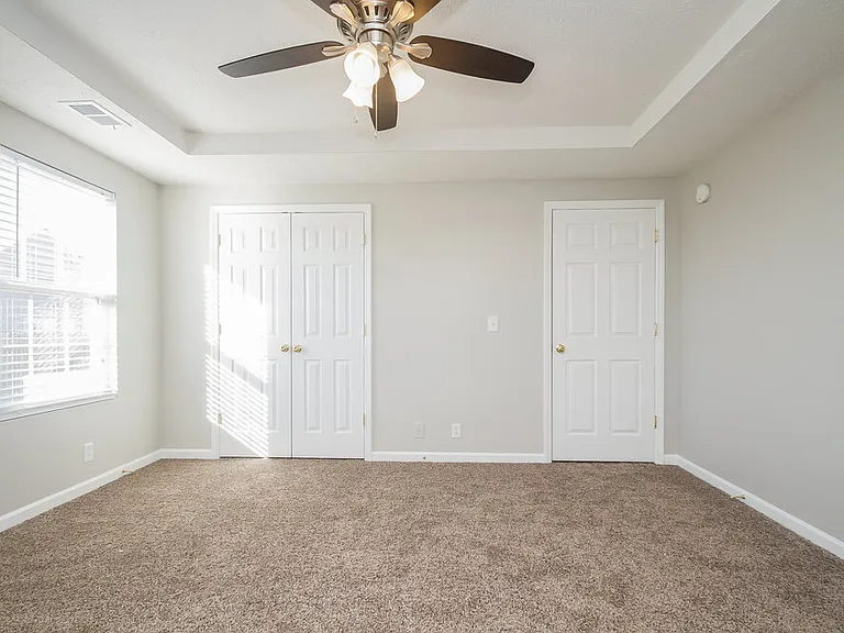 5039 Tabitha St — Photo 7