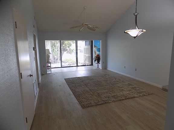 4th image of 5350 Myrtle Wood #5350