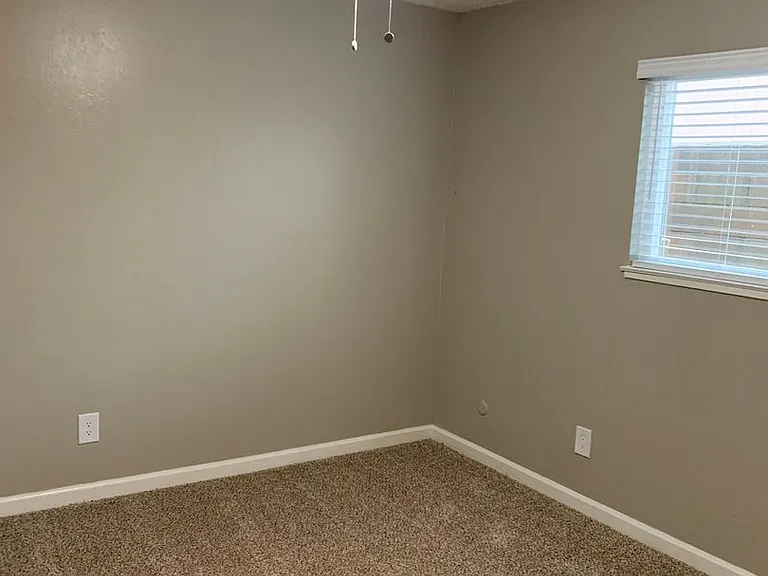 Carabay Apartments - Gated Community Featuring 1 and 2 Bedroom Apartments! — Photo 17