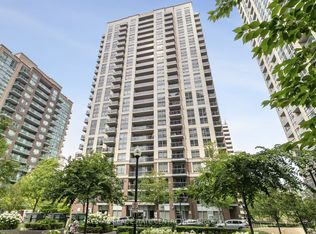 5 Michael Power Pl #304, Toronto, ON M9A 0A3