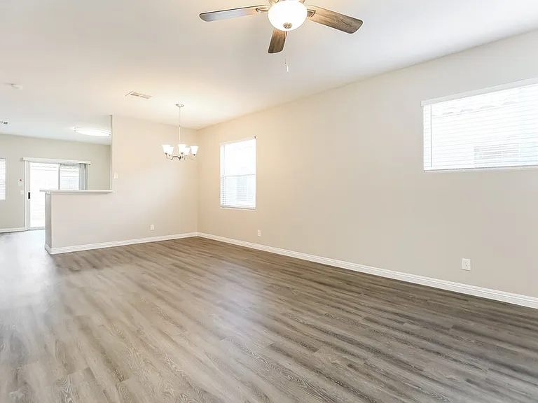 9878 Mackovski Ct — Photo 5