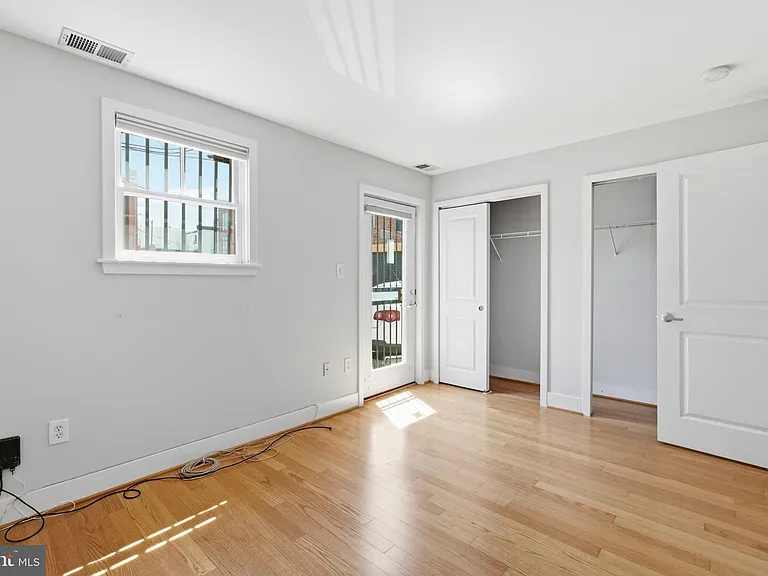 1413 11th St NW #A — Photo 15