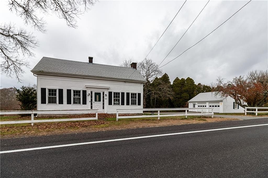 929 Crandall Rd, Tiverton, RI 02878 Zillow