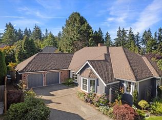 5816 Chennault Beach Dr, Mukilteo, WA 98275