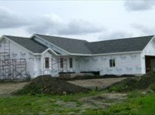 905 Greenway Blvd SE, E Grand Forks, MN 56721